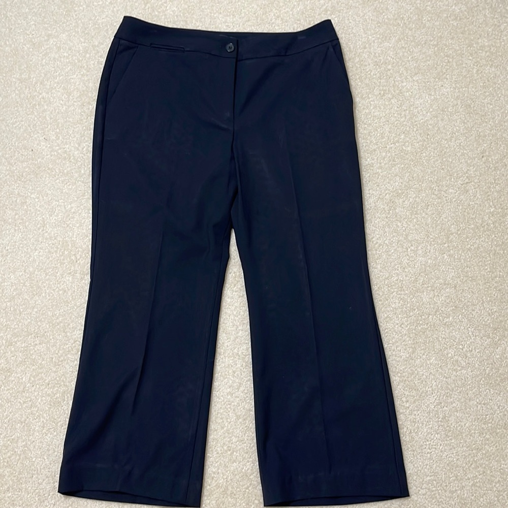 Talbots Heritage fit dress slacks. Two side pockets in hip and two on back